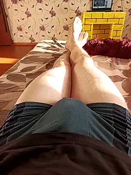 red red00 online show from March 7, 2:23 pm