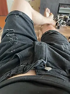 red red00 online show from March 19, 7:34 am