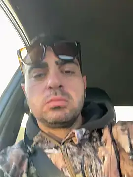 Snapshot of petan33 chatting on February 4, 2:21 pm petan33 online show from February 4, 2:21 pm