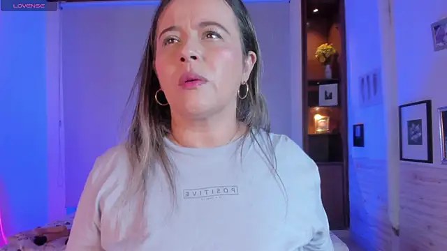 Susann Ross online show from February 15, 12:43 pm