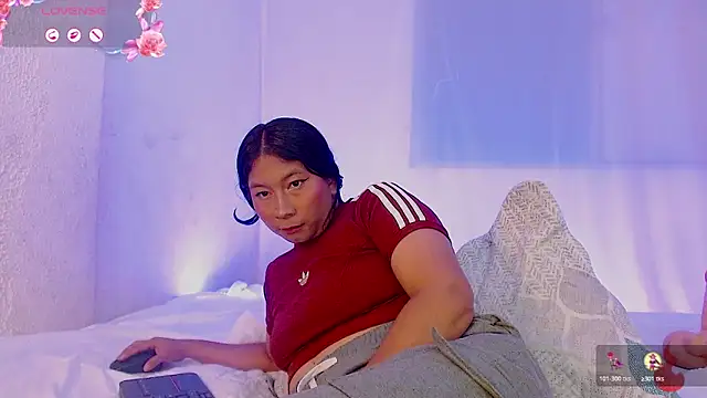 zoewilliams2 online show from February 11, 2:49 am