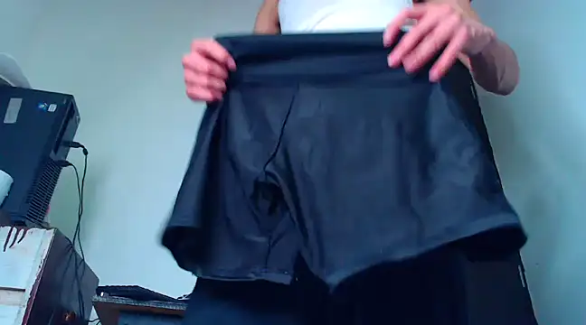 Snapshot of mastersmits chatting on March 4, 8:35 am mastersmits online show from March 4, 8:35 am