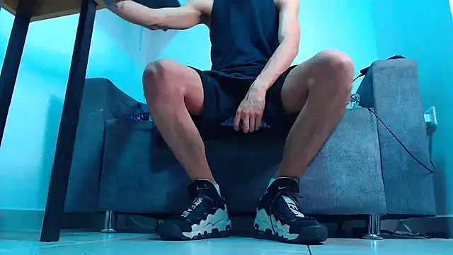 Snapshot of mastersmits chatting on October 23, 2:00 am mastersmits online show from October 23, 2:00 am