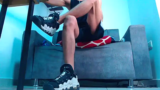 Snapshot of mastersmits chatting on October 25, 12:29 am mastersmits online show from October 25, 12:29 am