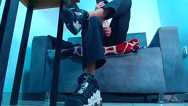 Snapshot of mastersmits chatting on October 28, 2:15 am mastersmits online show from October 28, 2:15 am