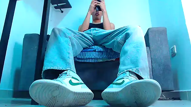 Snapshot of mastersmits chatting on October 30, 6:37 am mastersmits online show from October 30, 6:37 am