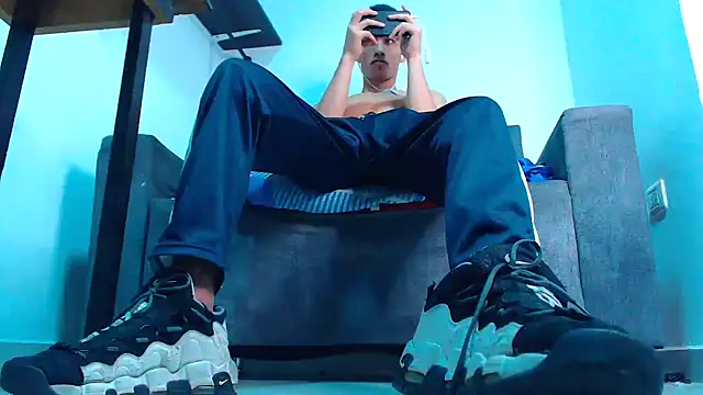 Snapshot of mastersmits chatting on November 3, 2:24 am mastersmits online show from November 3, 2:24 am