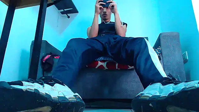 Snapshot of mastersmits chatting on November 16, 12:38 am mastersmits online show from November 16, 12:38 am