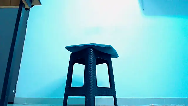 Snapshot of mastersmits chatting on December 4, 1:48 am mastersmits online show from December 4, 1:48 am