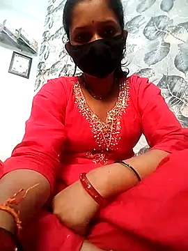 Snapshot of Poojashrma33 chatting on July 22, 10:40 am Poojashrma33 online show from July 22, 10:40 am