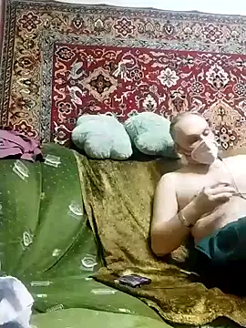 Pineapple04 online show from February 19, 4:00 pm