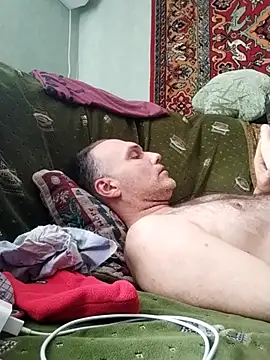 Pineapple04 online show from March 10, 8:15 am