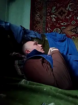 Pineapple04 online show from October 5, 4:22 am