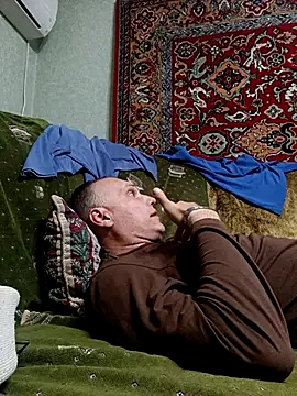 Pineapple04 online show from October 7, 4:59 pm