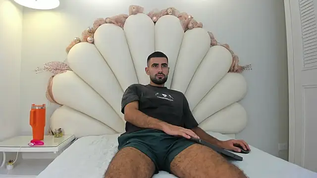 Snapshot of Ethan__Walker chatting on December 14, 12:10 pm Ethan Walker online show from December 14, 12:10 pm