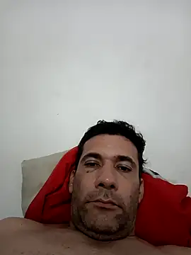 Snapshot of cuebo76 chatting on October 31, 5:41 am cuebo76 online show from October 31, 5:41 am