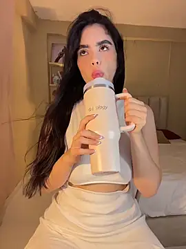 Snapshot of Mavi_Coless chatting on November 8, 2:12 am Mavi Coless online show from November 8, 2:12 am