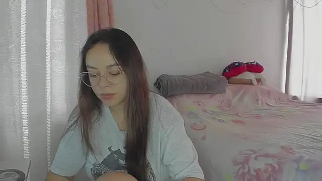 Snapshot of HARLEYNAPIER chatting on July 14, 3:07 pm HARLEYNAPIER online show from July 14, 3:07 pm