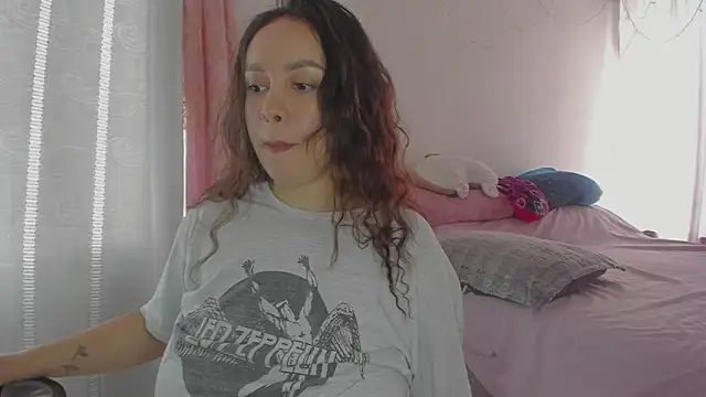 Snapshot of HARLEYNAPIER chatting on August 3, 2:54 pm HARLEYNAPIER online show from August 3, 2:54 pm