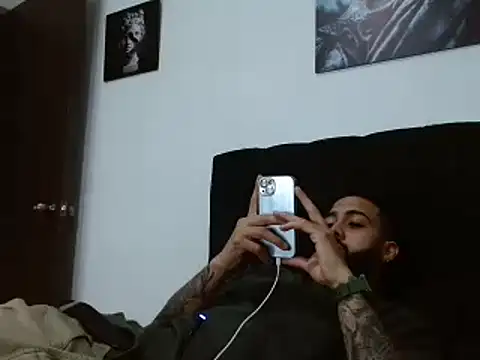 Hendry  online show from December 25, 2:46 am