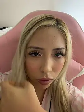 Snapshot of Sofy_Softtt chatting on June 4, 3:23 am Sofy Softtt online show from June 4, 3:23 am