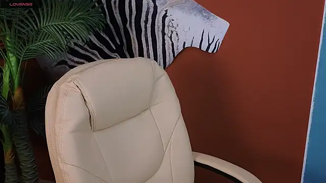 Snapshot of Alice__grace chatting on January 19, 5:18 pm Alice grace online show from January 19, 5:18 pm