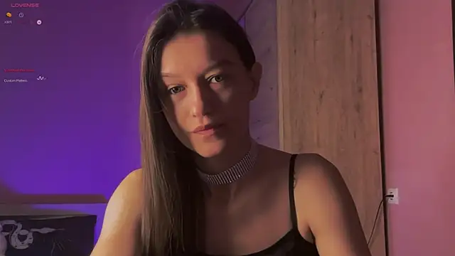 Snapshot of Alice__grace chatting on March 20, 10:40 pm Alice grace online show from March 20, 10:40 pm