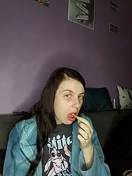 chachalette444 online show from March 14, 9:10 pm