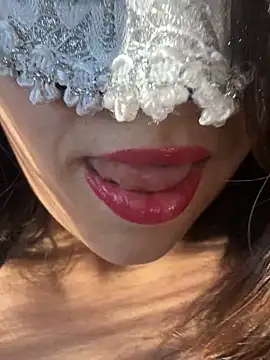 Snapshot of happyandsweet chatting on October 1, 3:29 pm happyandsweet online show from October 1, 3:29 pm