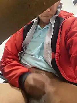 Onel9701 online show from June 6, 2:33 pm