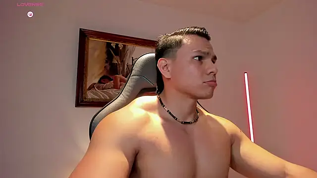 RoyConstance online show from July 18, 3:33 am