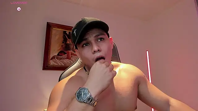 RoyConstance online show from July 18, 4:22 pm