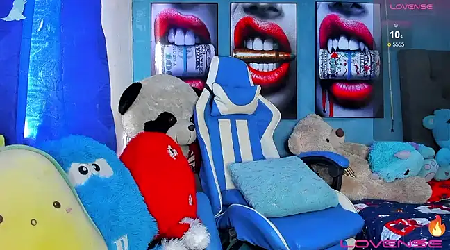 soyander03  online show from January 8, 2:14 pm