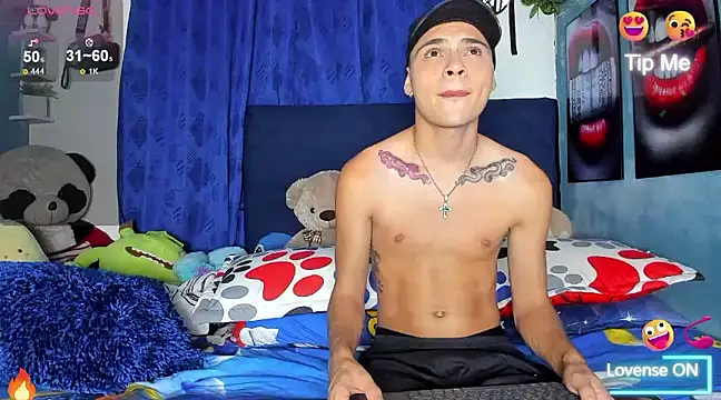 soyander03  online show from February 13, 8:38 am