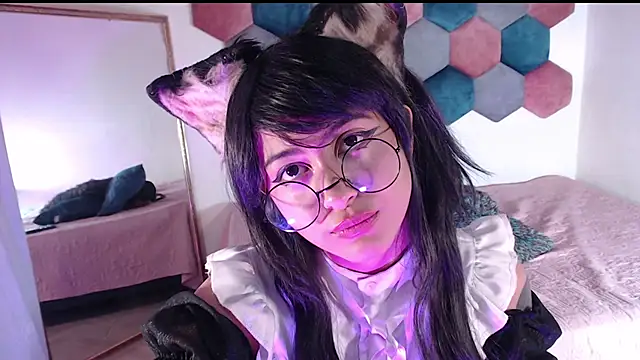 liz-beths online show from February 24, 1:42 pm