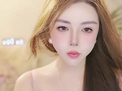 Snapshot of Qiaoqiao_ chatting on July 1, 8:30 pm Qiaoqiao online show from July 1, 8:30 pm