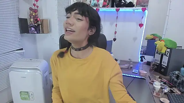 SWEETSAMY39715 online show from February 18, 1:44 pm