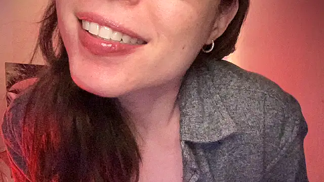 Snapshot of Goldensexetary69 chatting on January 16, 9:16 am Goldensexetary69 online show from January 16, 9:16 am