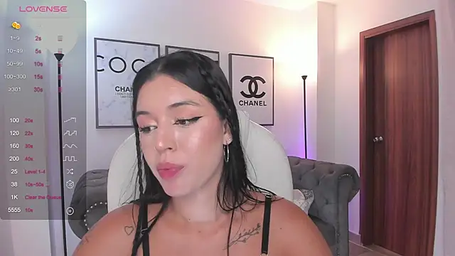 zoee jackson online show from January 20, 9:53 pm