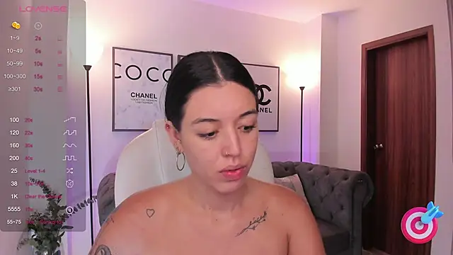 zoee jackson online show from March 1, 6:43 pm