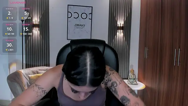 zoee jackson online show from June 25, 6:34 pm
