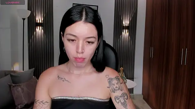 zoee jackson online show from July 9, 6:12 pm