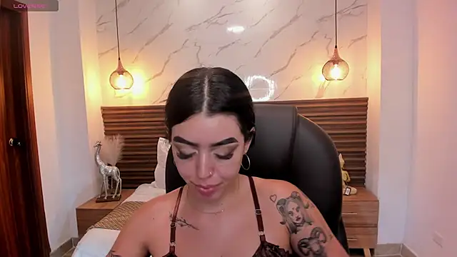 zoee jackson online show from July 29, 6:39 pm