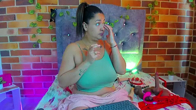 MirandaDream2 online show from July 5, 2:02 pm