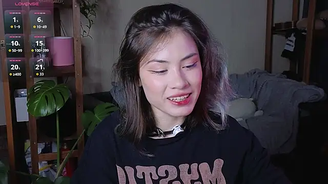 alicekiit online show from October 13, 7:03 pm