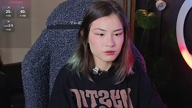 alicekiit online show from November 3, 10:32 pm