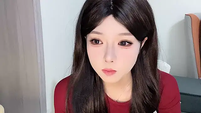 Snapshot of Q-ing chatting on February 13, 1:37 pm Q-ing online show from February 13, 1:37 pm