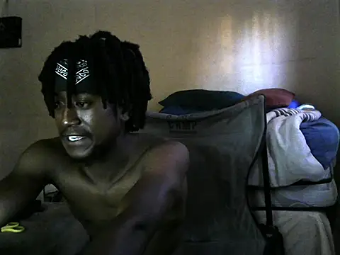 Snapshot of Hentaii001 chatting on December 10, 4:34 am Hentaii001 online show from December 10, 4:34 am