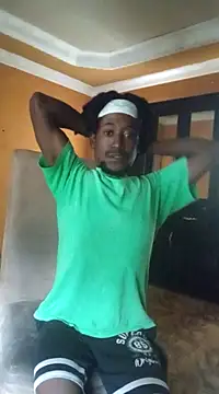 Snapshot of Hentaii001 chatting on March 17, 5:12 am Hentaii001 online show from March 17, 5:12 am