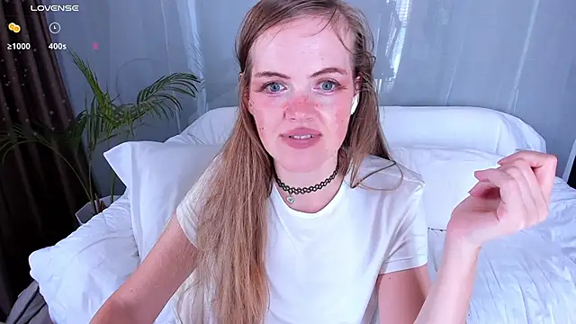 CutieEllie online show from March 9, 5:22 am